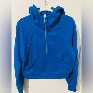 Lululemon 1/2 Zip Scuba Hoodie in vibrant cyan/bright blue